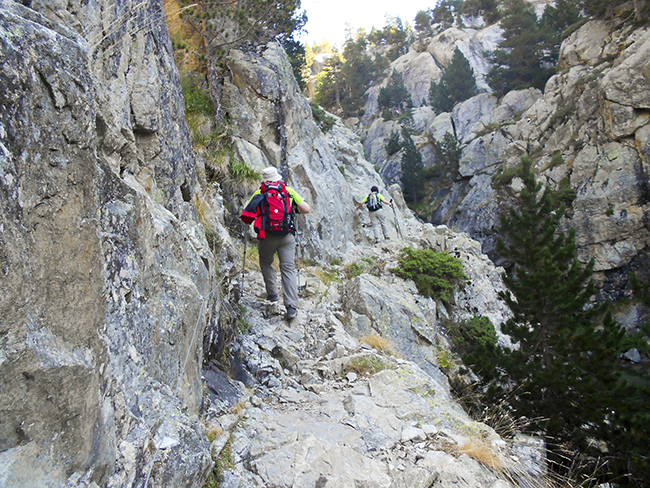 Barranco Caldarés Barrano del río Caldarés - Valle de Tena - Ibones Azules