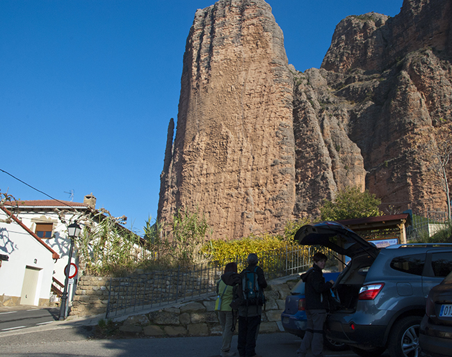 Parking en Riglos Aparacmiento Riglos - Mallos de Riglos