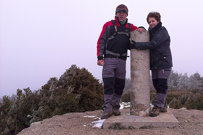 Punto geodésico en la cima del  Pico Pusilibro