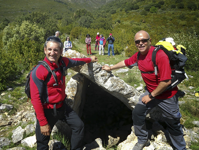 Dolmen de Belsué - Salto de Roldán